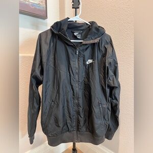 Nike Men's Black Hooded Windbreaker